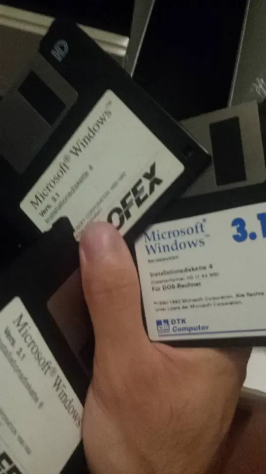 Formatting and saving to floppy disk on the Pa50