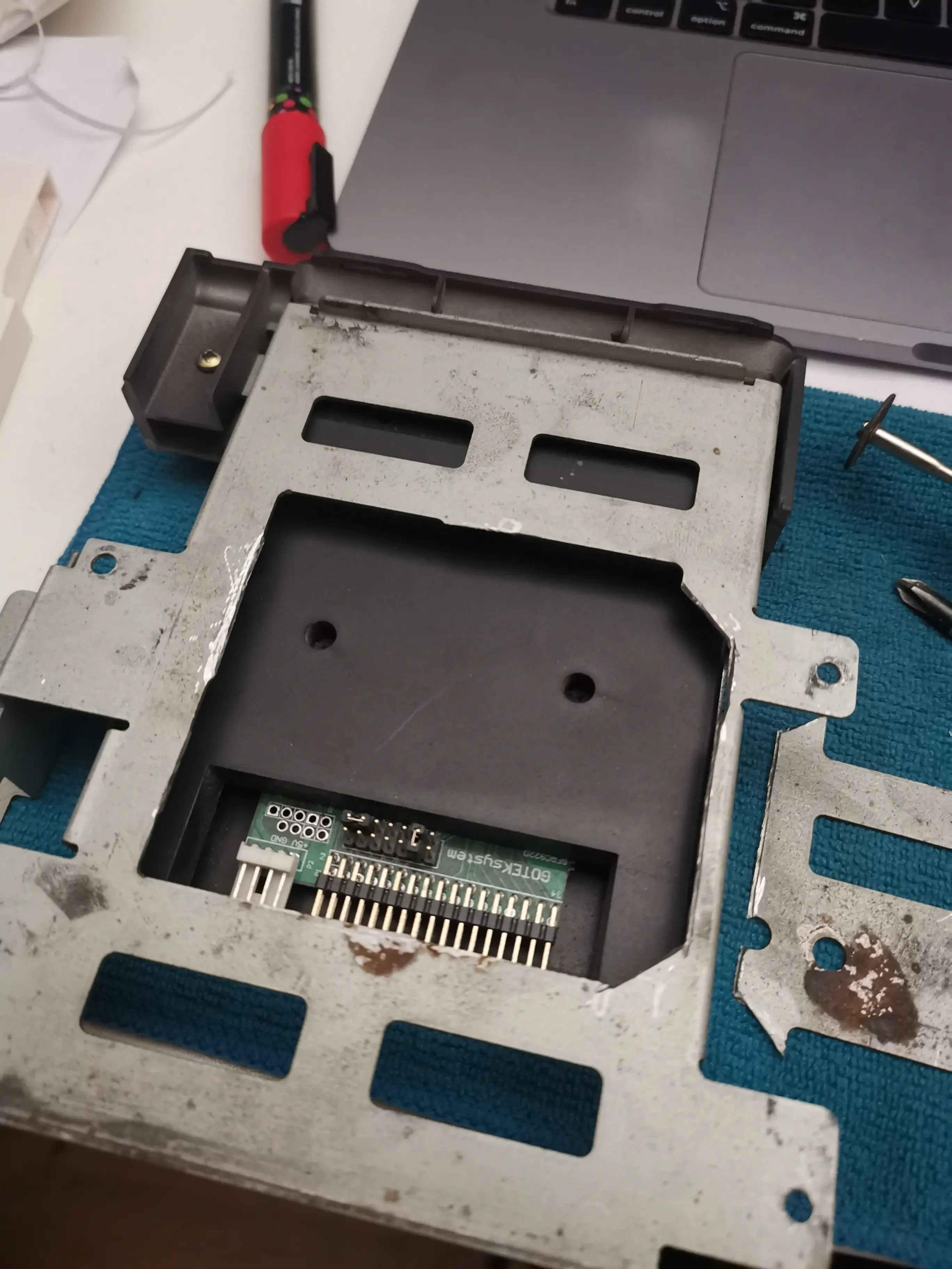 Installing the Gotek floppy emulator