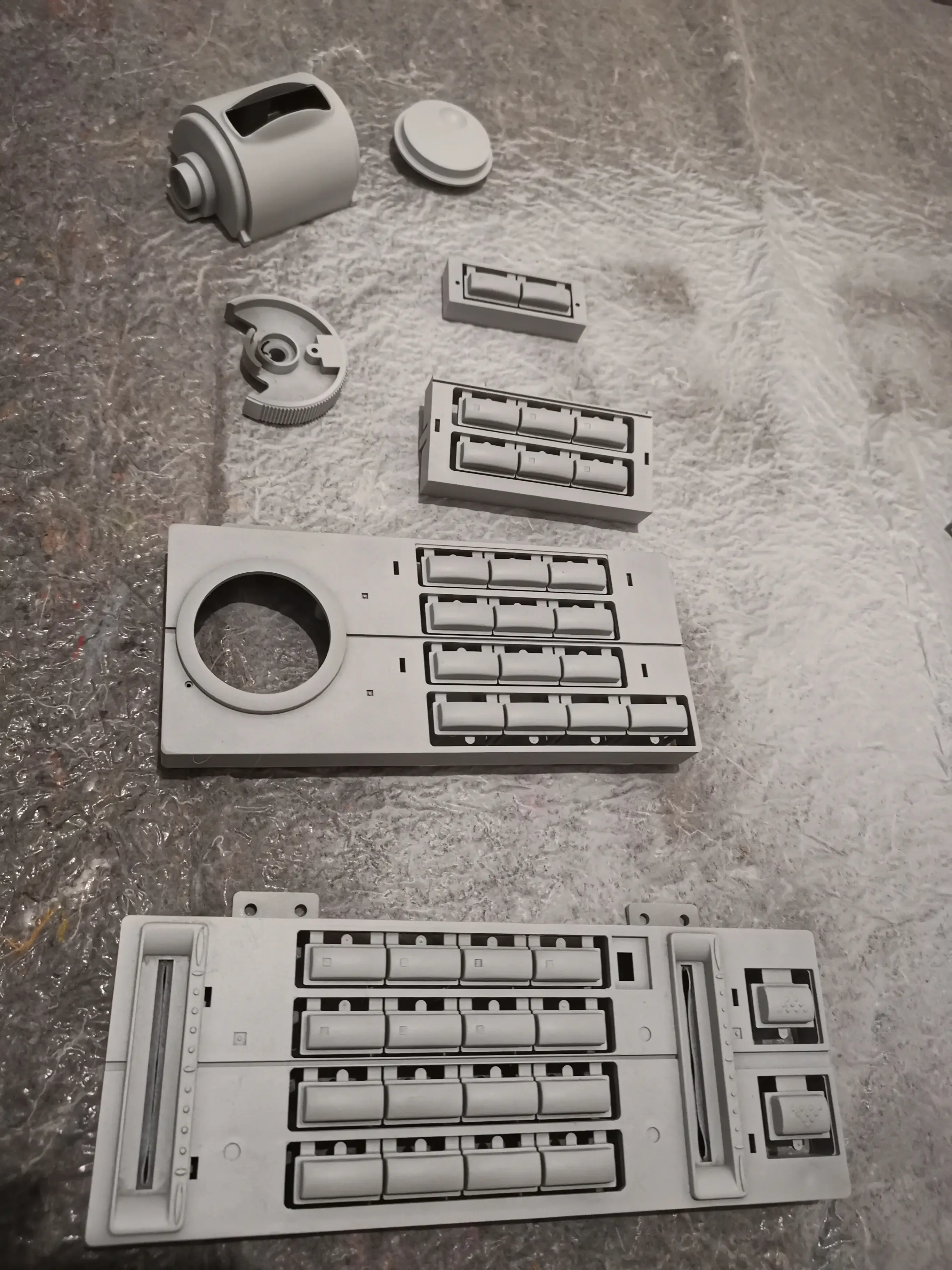 Trinity parts in primer