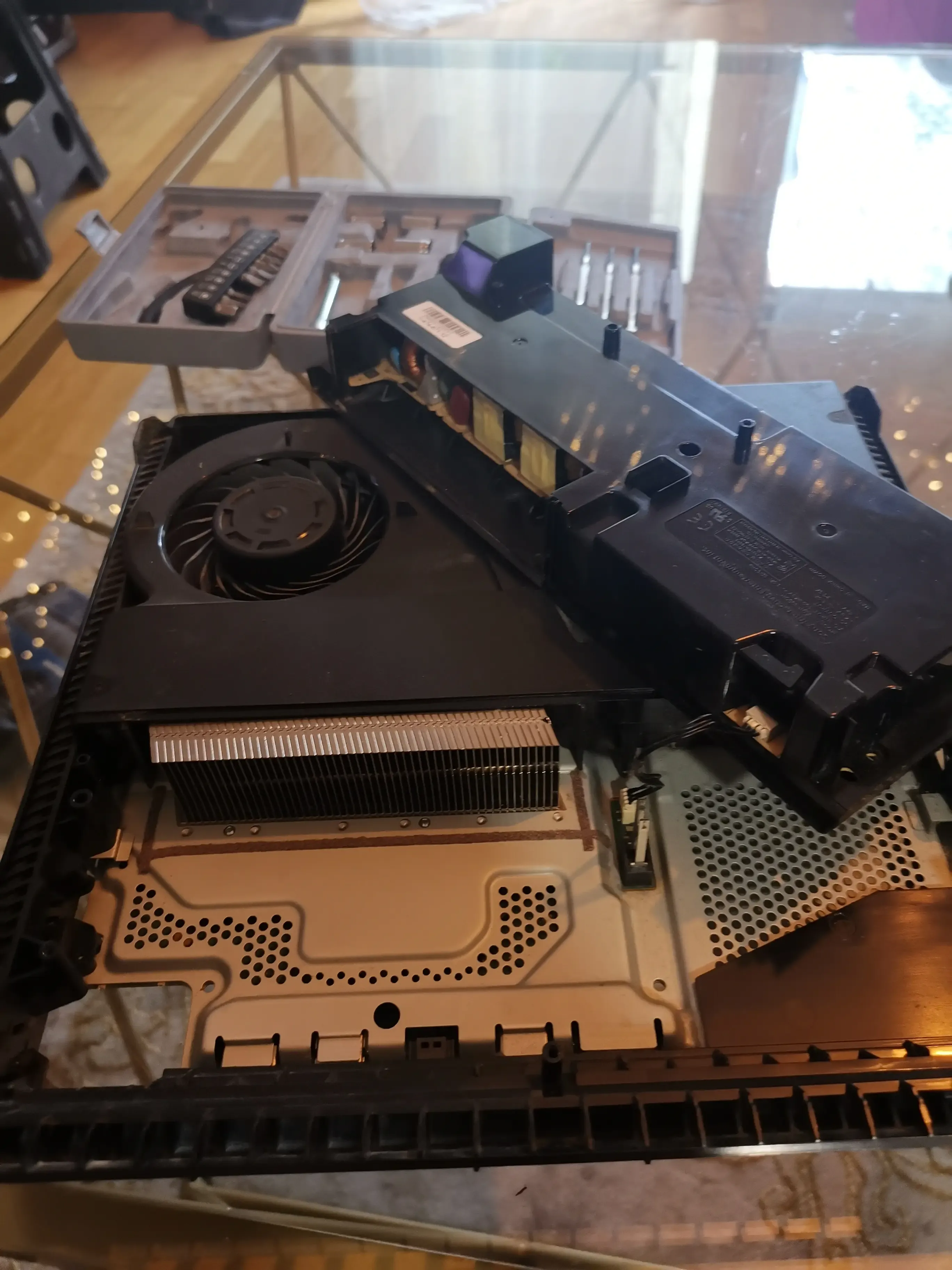Opening up the PS4 Pro
